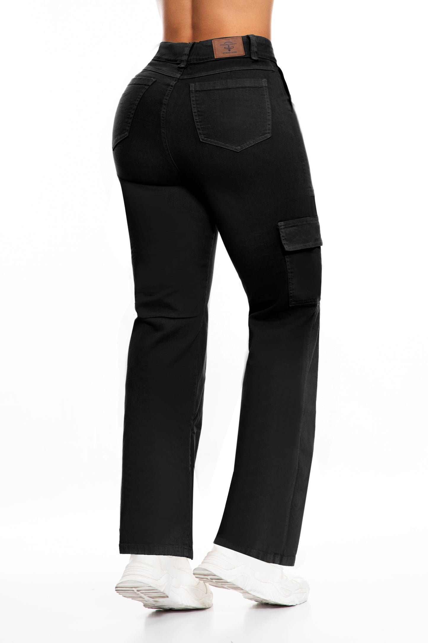 10108 pantalón cargo, tiro súper alto, bota ancha, efecto levanta cola, color negro, strech